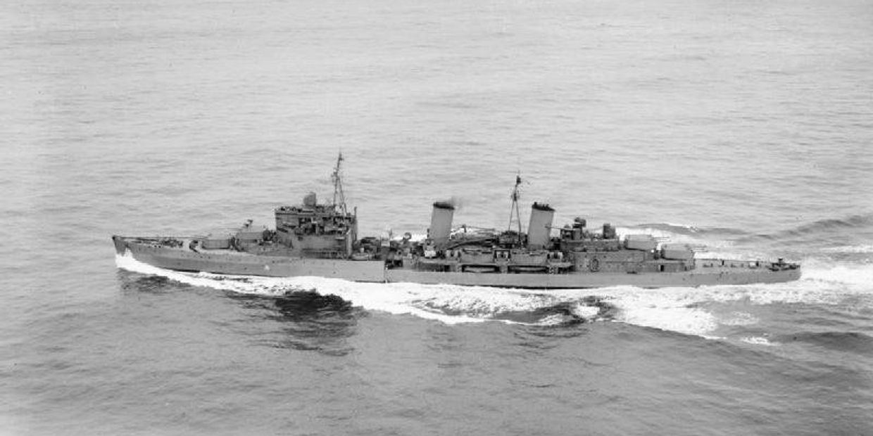 Британский лёгкий крейсер HMS Edinburgh