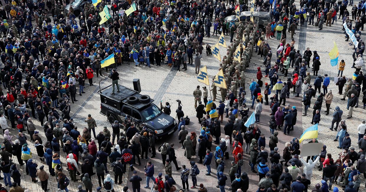 Участники акции протеста в Киеве, Украина