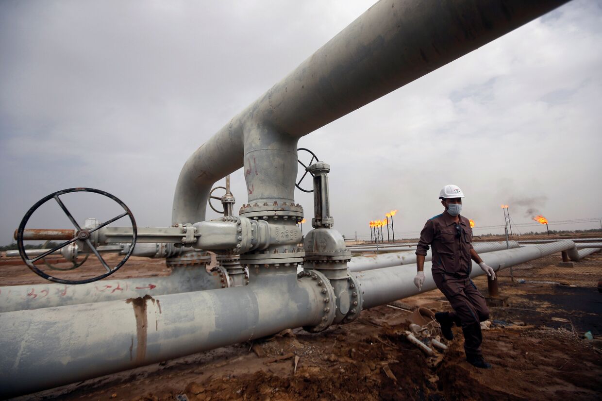 Нефтяное месторождении к северу от Басры, Ирак