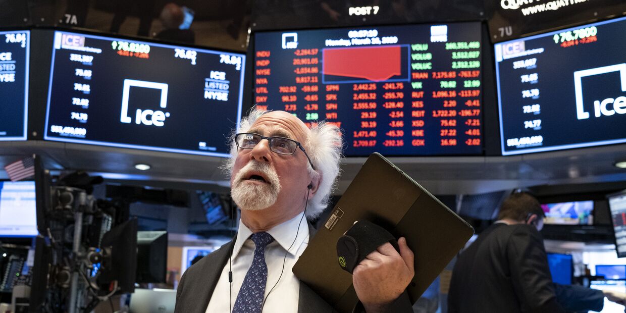 Трейдер Питер Тачман на Нью-Йоркской фондовой бирж