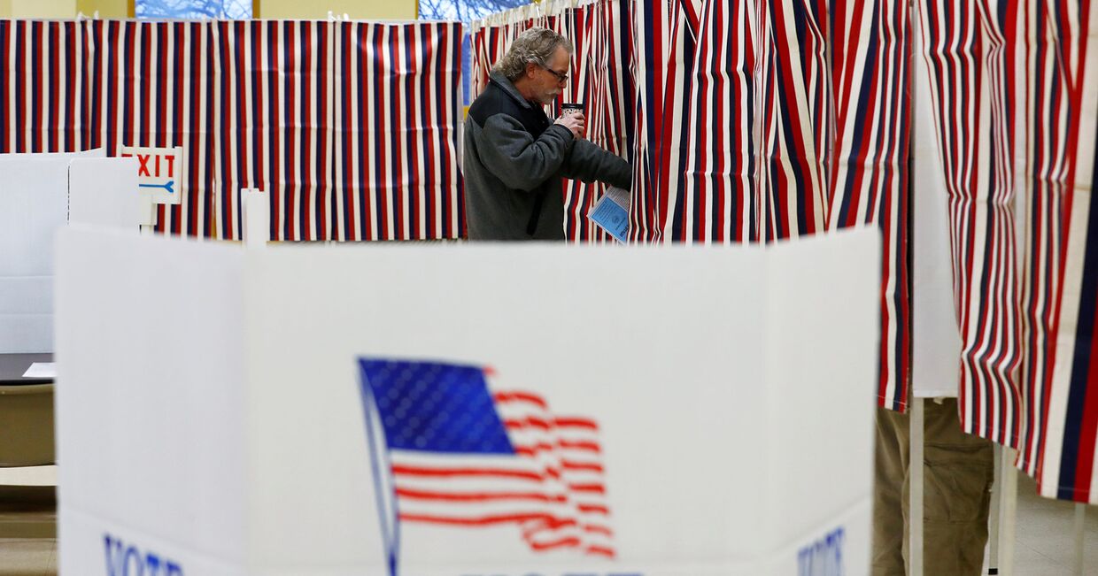 Избирательный участок в Алленстауне, штат Нью-Гэмпшир, США