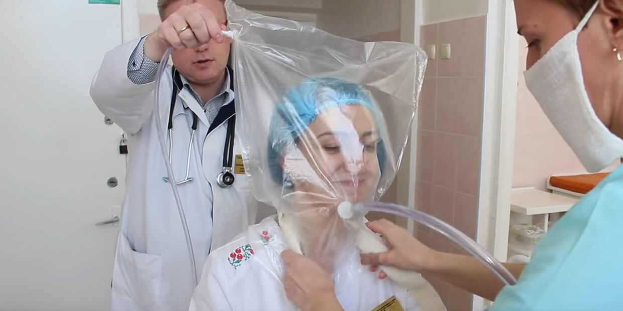Пакет на голову – на Украине нашли способ борьбы с коронавирусом