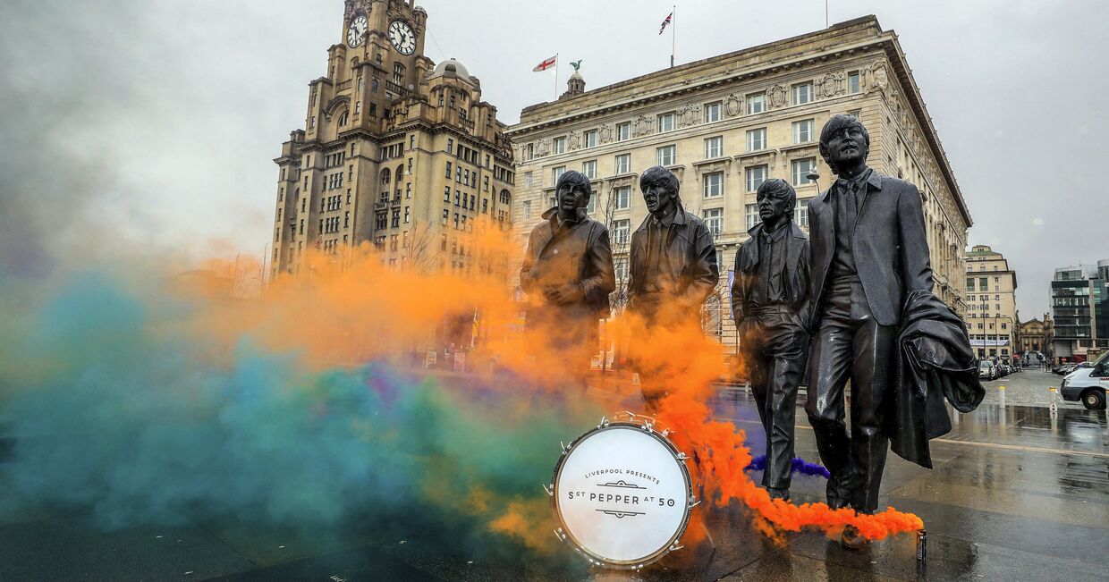 Памятник The Beatles в Ливерпуле, Великобритания