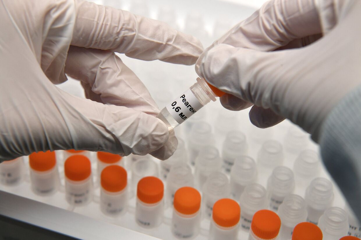 Лаборатория по производству реагентов для экспресс-тестов на коронавирус в Сколково