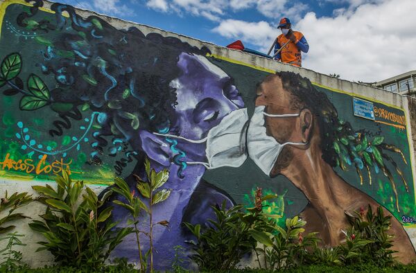 Граффити уличного художника Маркоса Коста в Сальвадоре, Бразилия