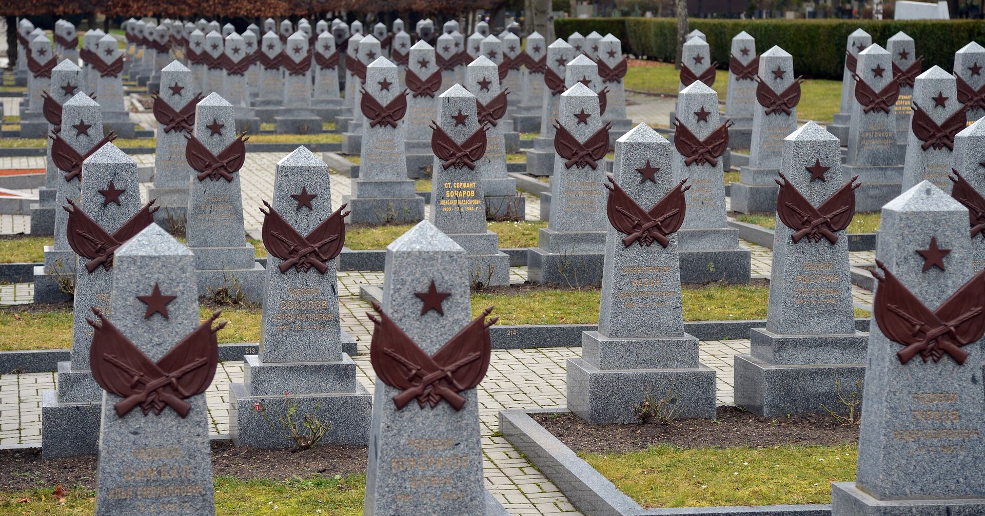 Захоронение красноармейцев на Ольшанском кладбище в Праге. - ИноСМИ, 1920, 15.01.2021