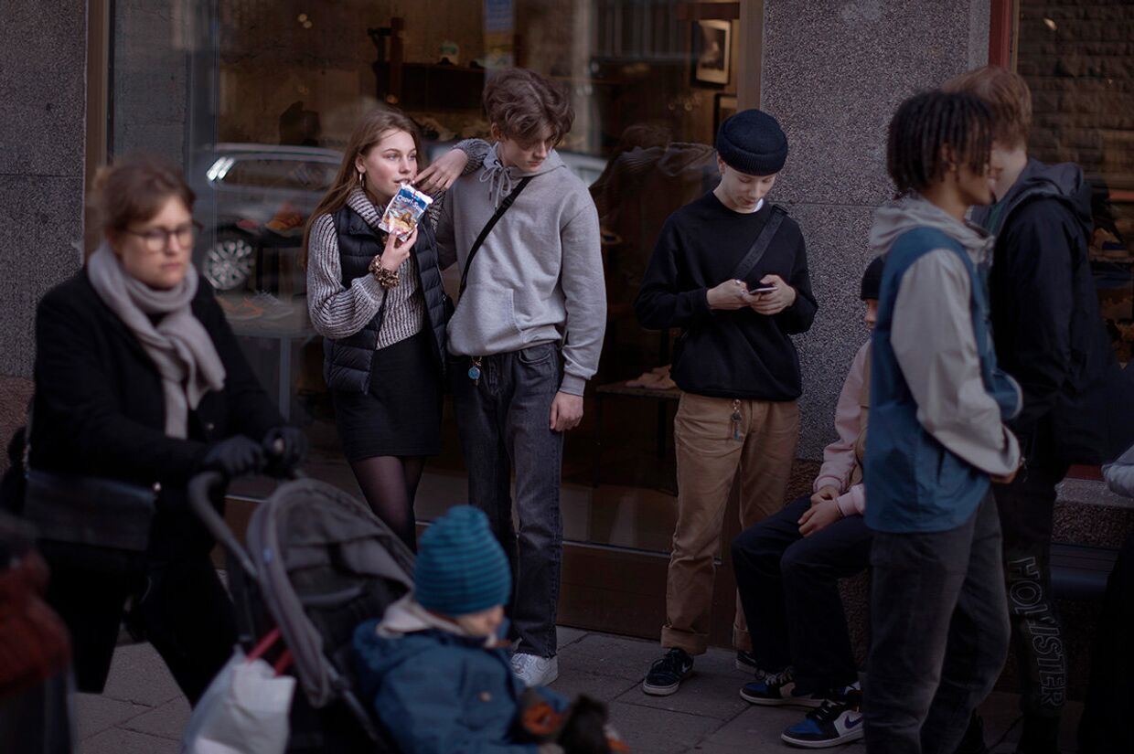 Молодежь на улице в Стокгольме, Швеция