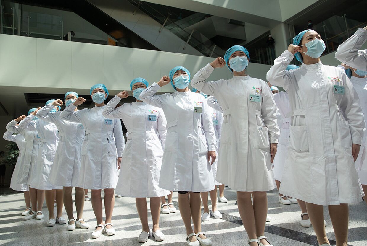 Международный день медсестер в больнице Тунцзи в Ухане