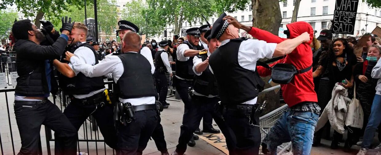 В Лондоне произошли стычки полиции с протестантами
