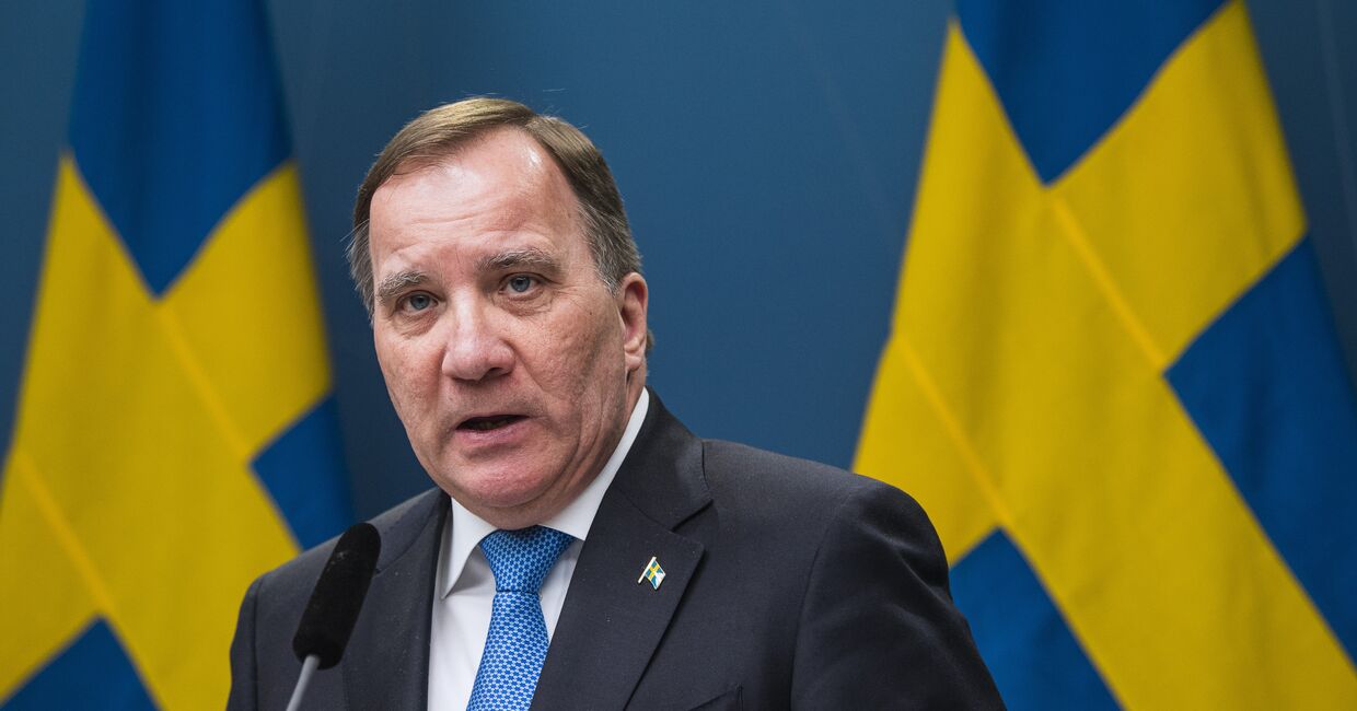 Премьер-министр Швеции Стефан Лёвен на пресс-конференции по ситуации с covid-19