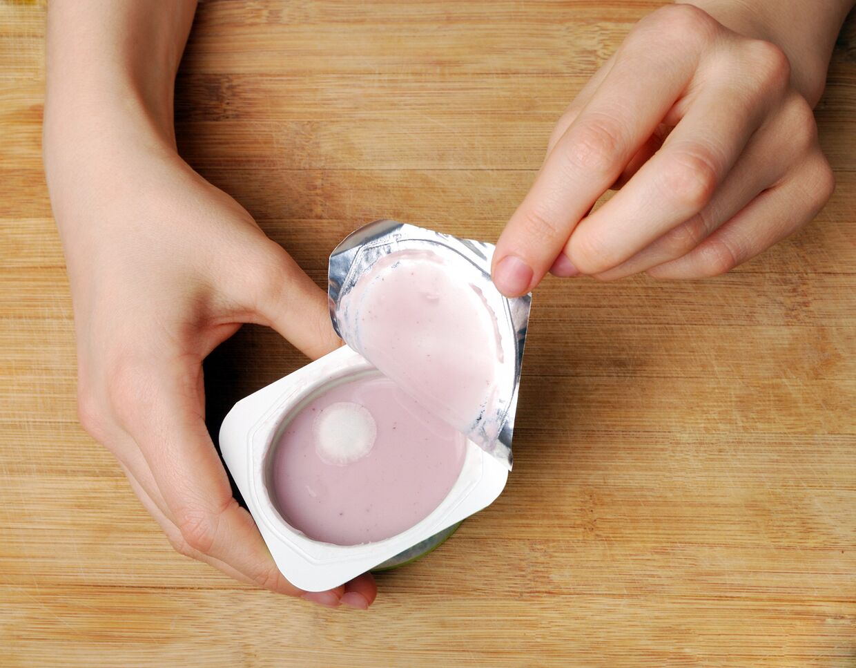 Йогурт с плесенью