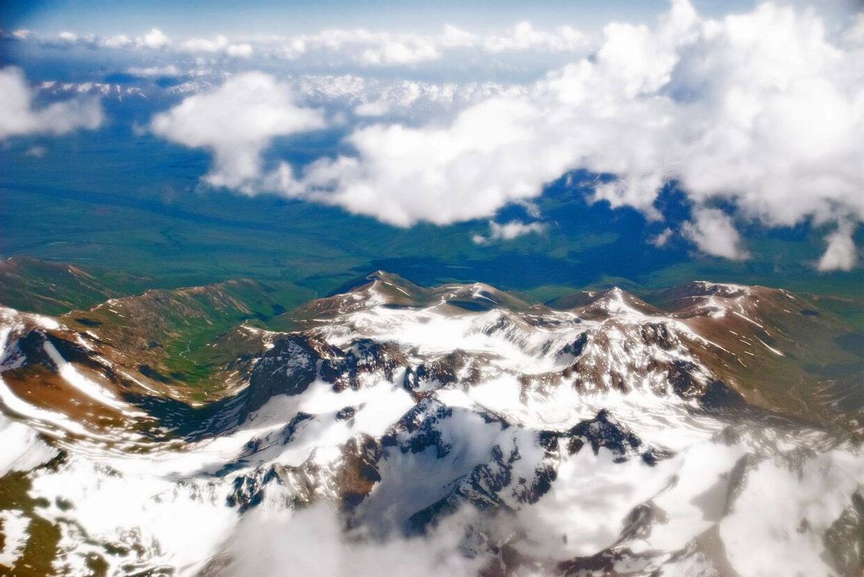 Вид на Памирские горы Таджикистана