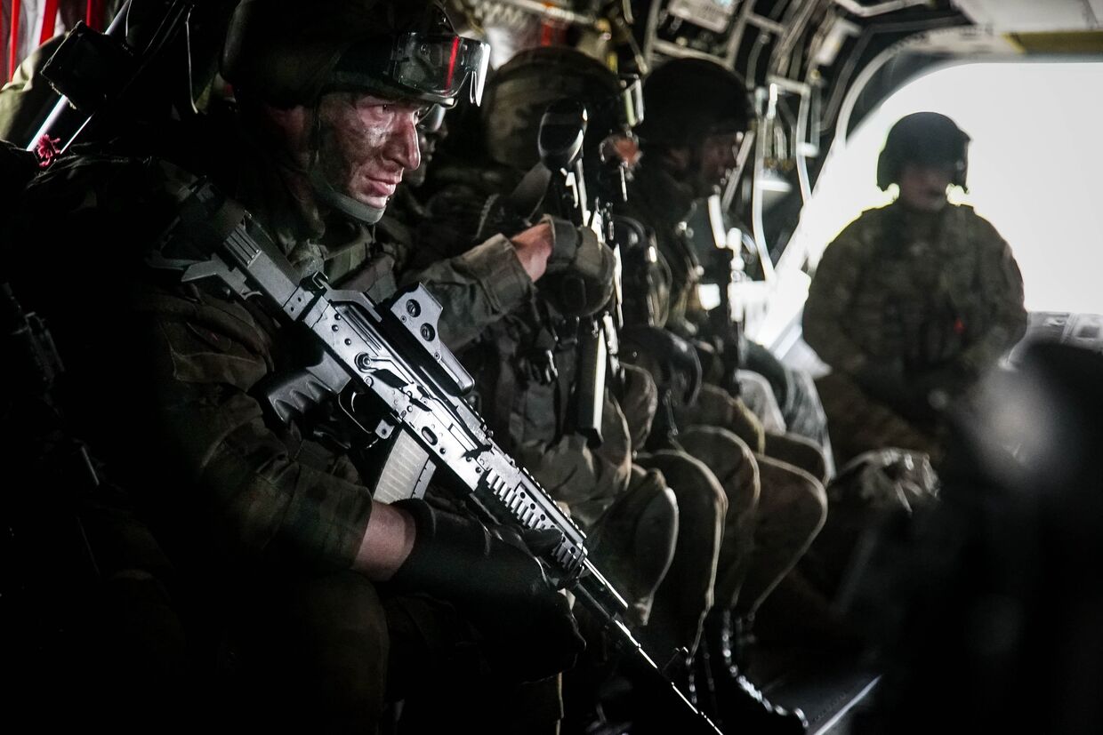 Польские и американские военнослужащие во время учений НАТО Saber Strike 2017 в районе Сувалкского коридора