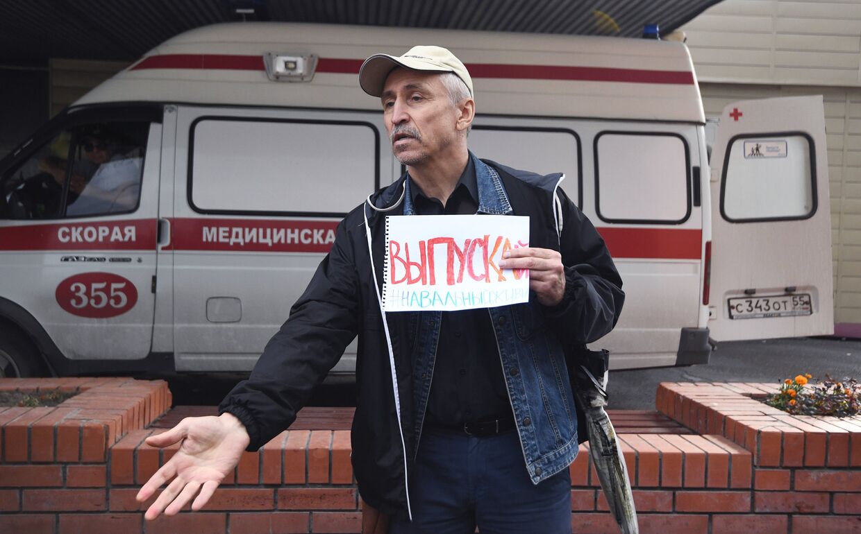 А. Навальный госпитализирован в реанимацию в Омске