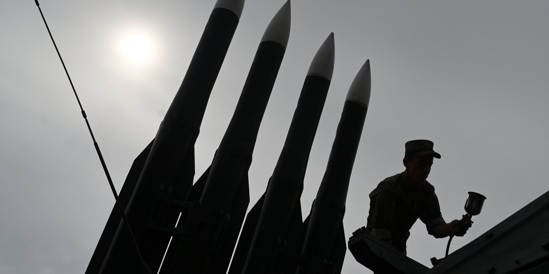 Репетиция динамического показа техники и вооружений в рамках форума Армия-2020 Репетиция динамического показа техники и вооружений в рамках форума Армия-2020 - ИноСМИ, 1920, 25.04.2021