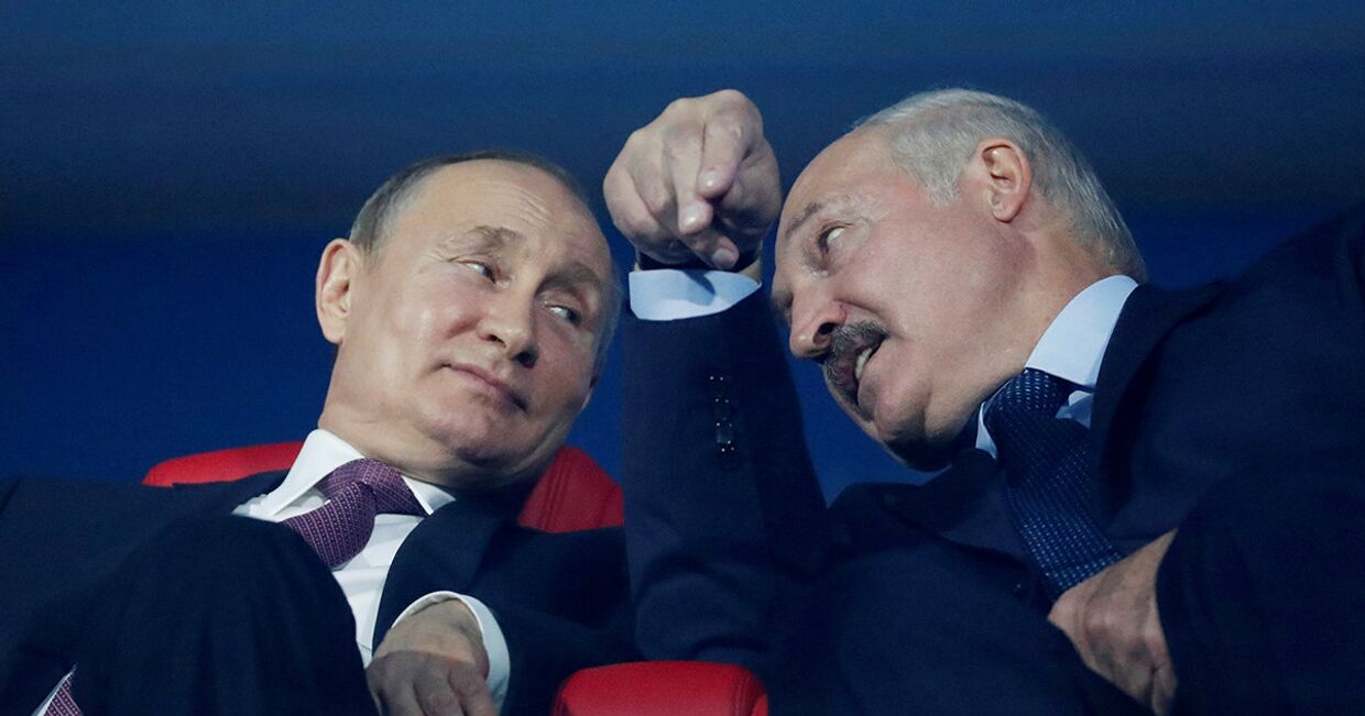 Президент России Владимир Путин и президент Белоруссии Александр Лукашенко на церемонии закрытия Европейских игр-2019 в Минске