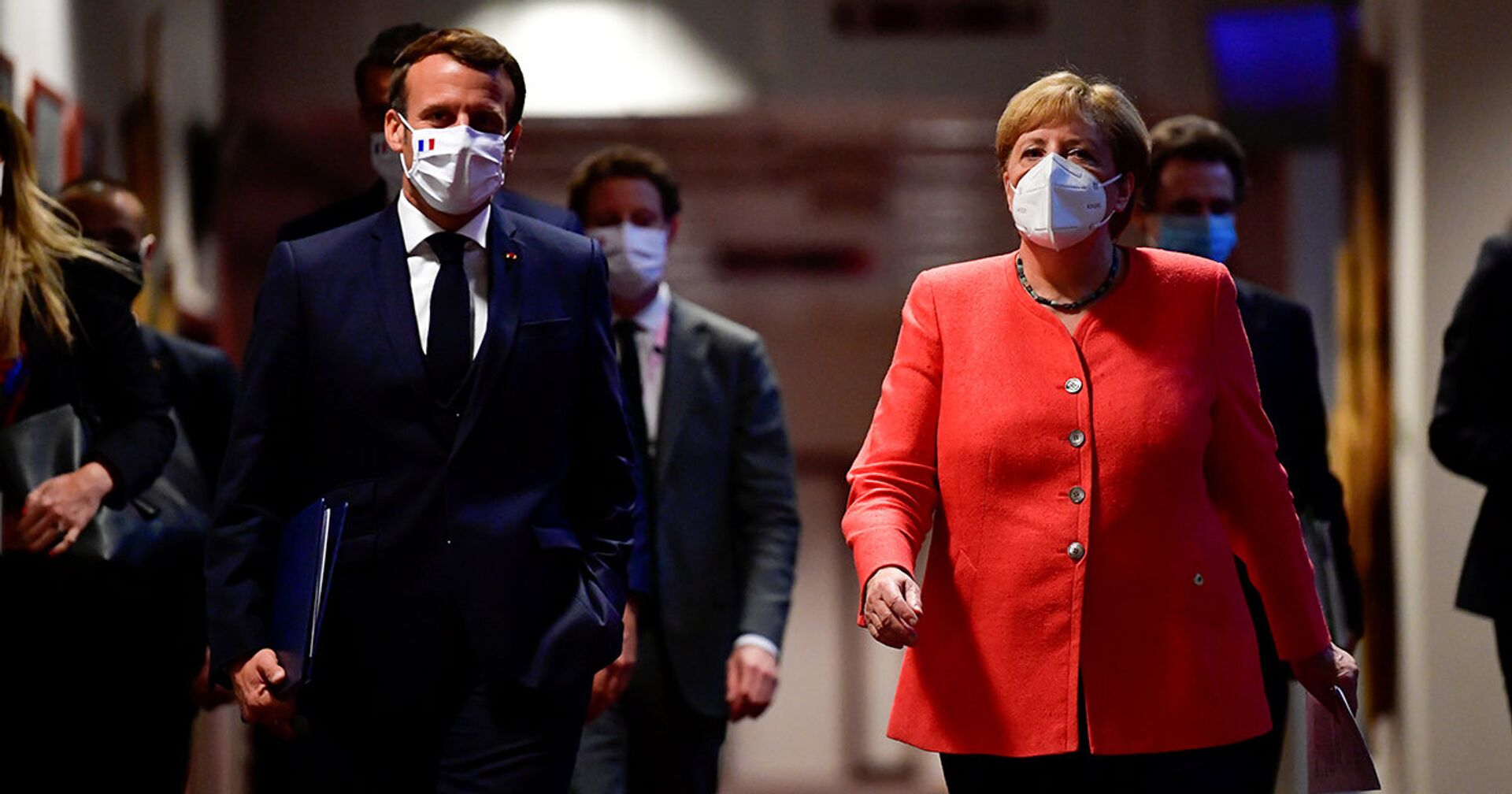 Канцлер Германии Ангела Меркель и президент Франции Эммануэль Макрон - ИноСМИ, 1920, 03.09.2020
