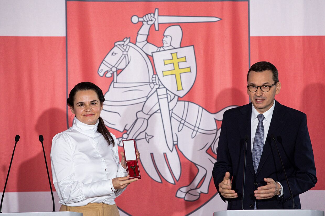 Лидер белорусской оппозиции Светлана Тихановская и премьер-министр Польши Матеуш Моравецкий
