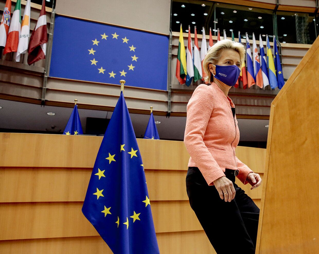 Президент Европейской комиссии Урсула фон дер Ляйен выступает в Брюсселе, Бельгия