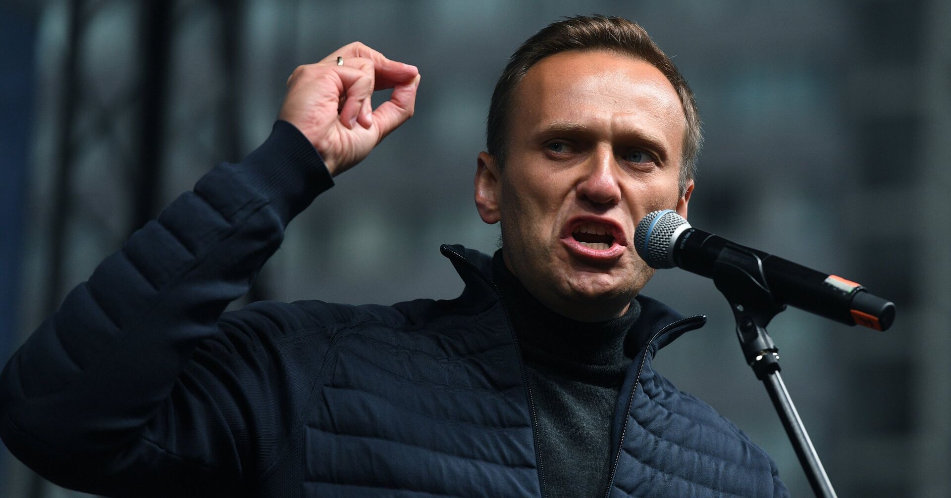 Алексей Навальный выступает на согласованном митинге в поддержку фигурантов московского дела на проспекте Академика Сахарова - ИноСМИ, 1920, 15.01.2021