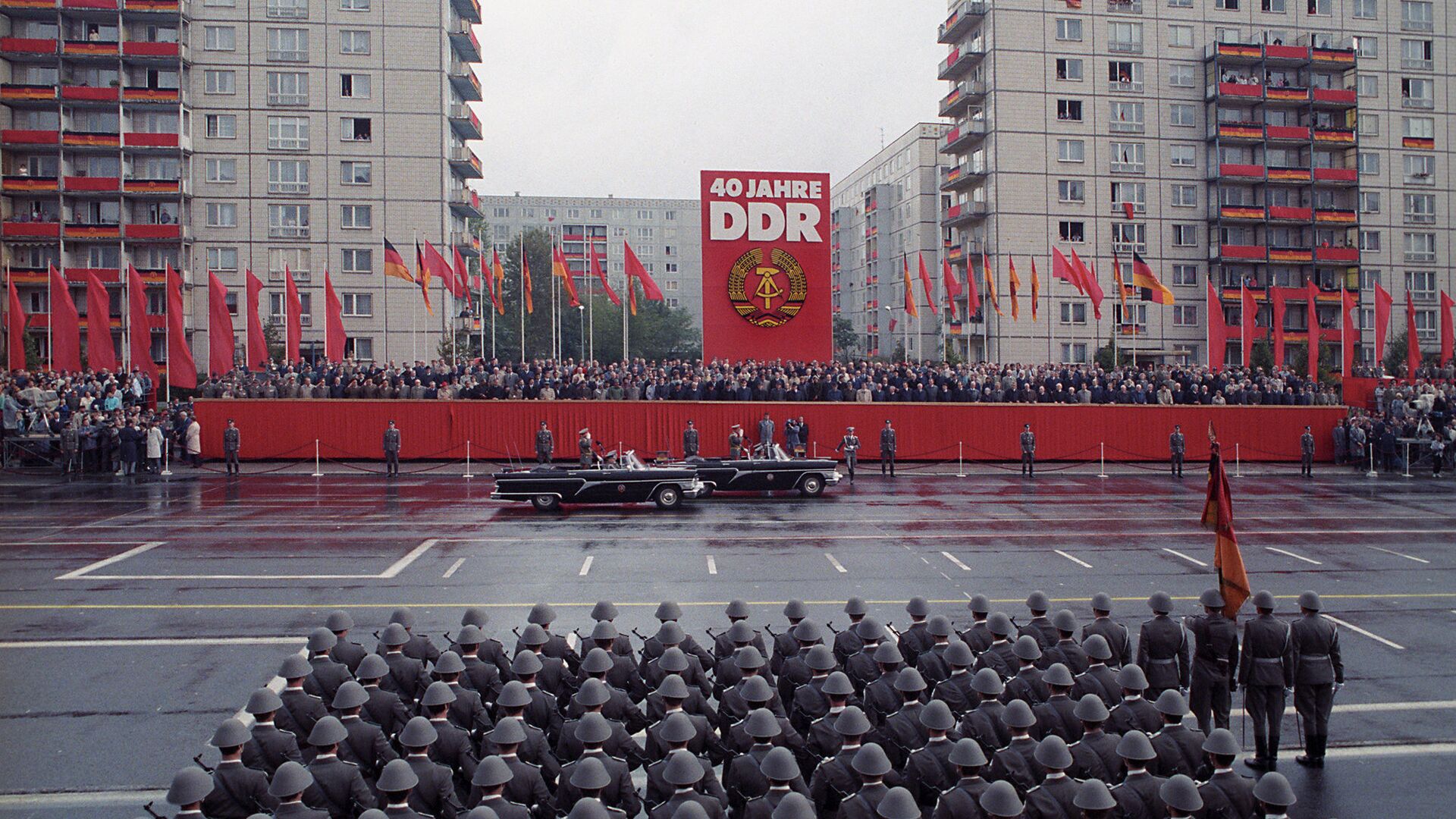 Военный парад в честь 40-летия образования Германской Демократической Республики - ИноСМИ, 1920, 05.02.2026