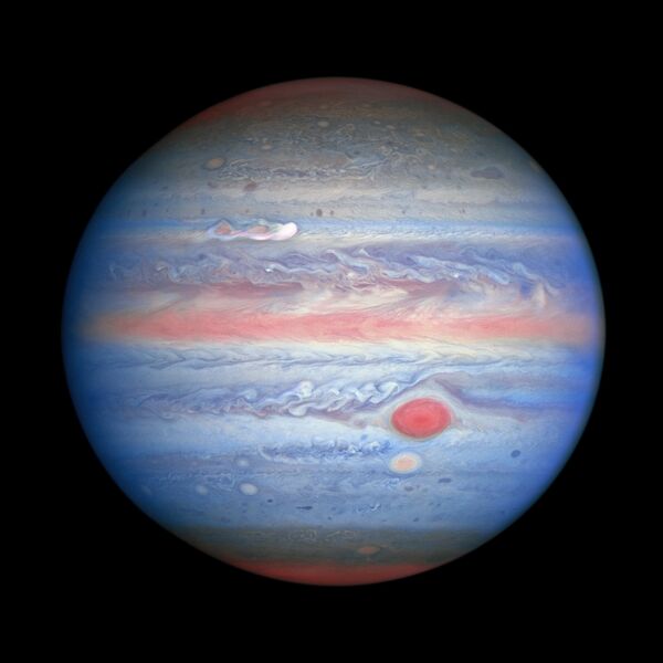 Юпитер, сфотографированный в ультрафиолете