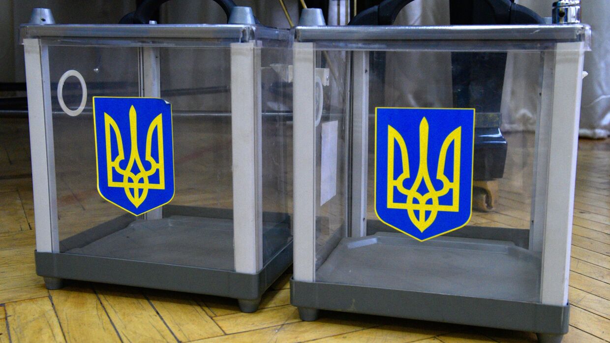 Подготовка избирательных участков на Украине к региональным выборам