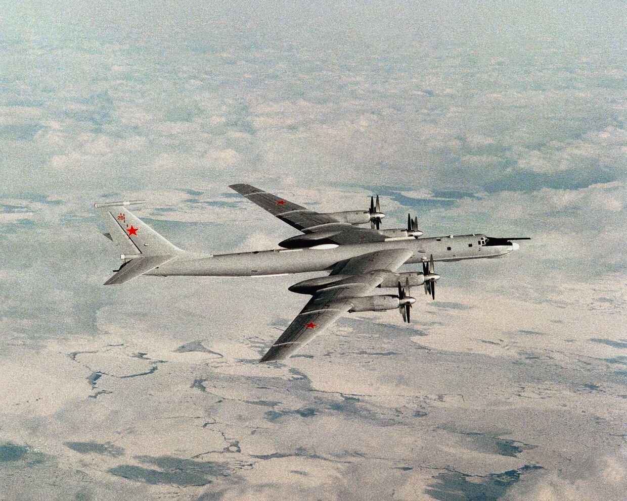 Дальний противолодочный самолёт Ту-142МР Орёл