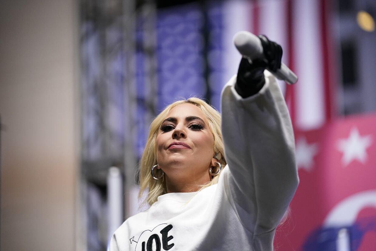 Леди Гага выступает в поддержку кандидата от Демократической партии Джо Байдена