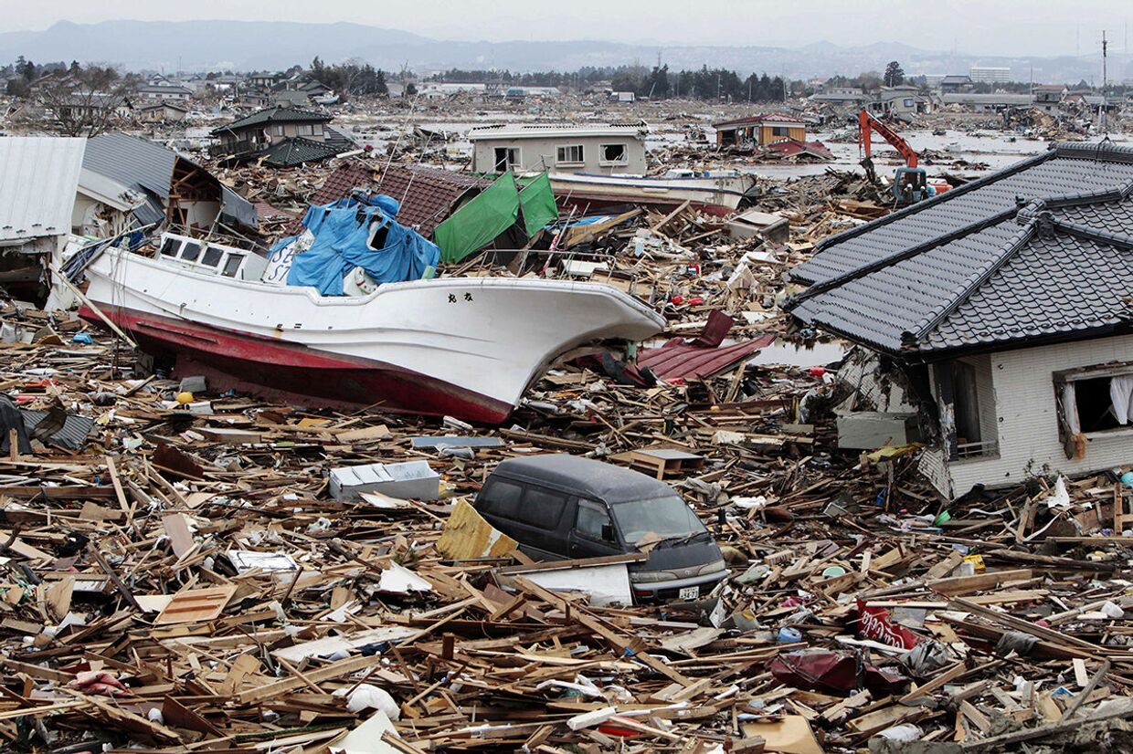 Последствия цунами в Натори, префектура Мияги, Япония