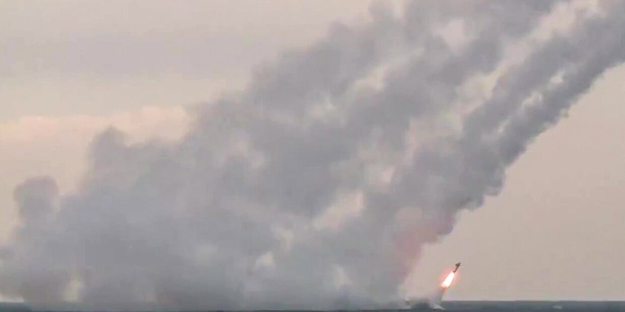 Пуск из подводного положения крылатых ракет Калибр