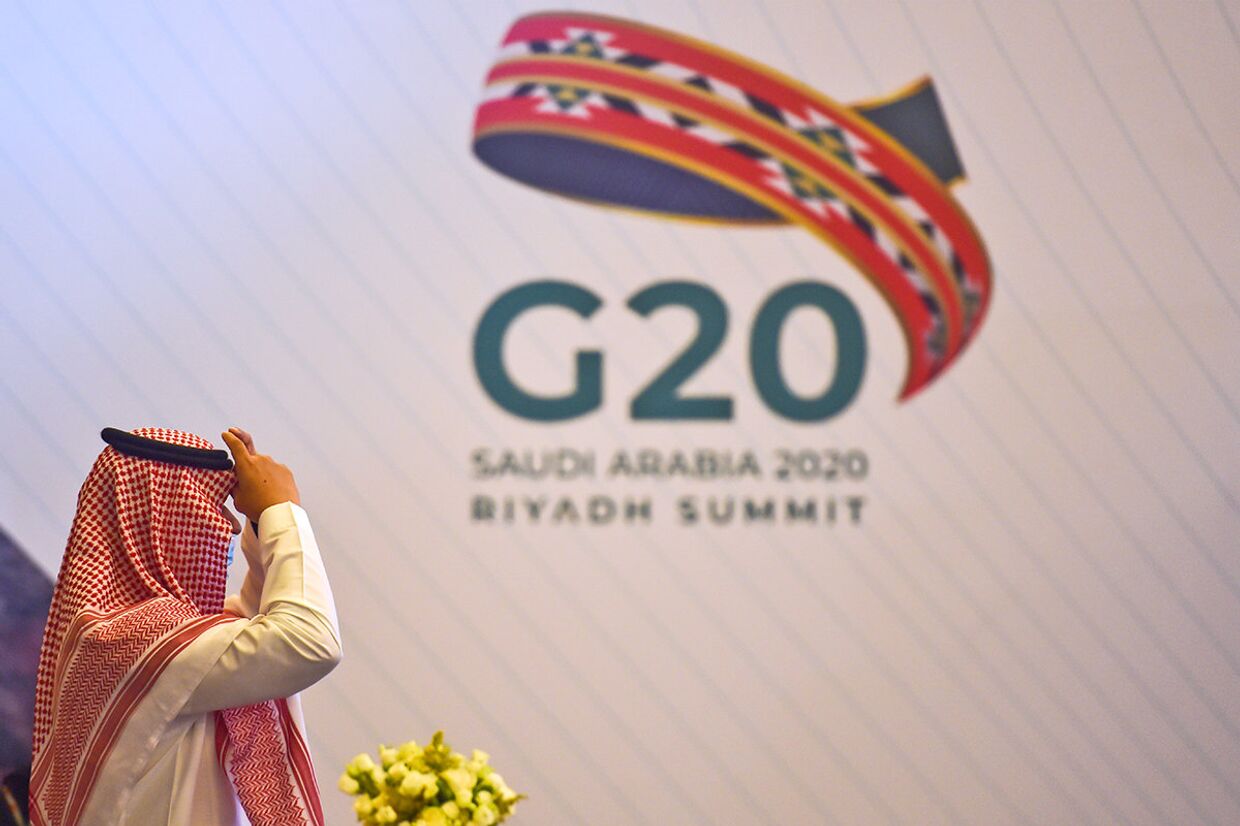 Логотип G20 в Эр-Рияде, Саудовская Аравия