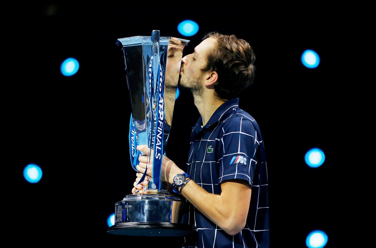 Д. Медведев выиграл итоговый теннисный турнир в Лондоне