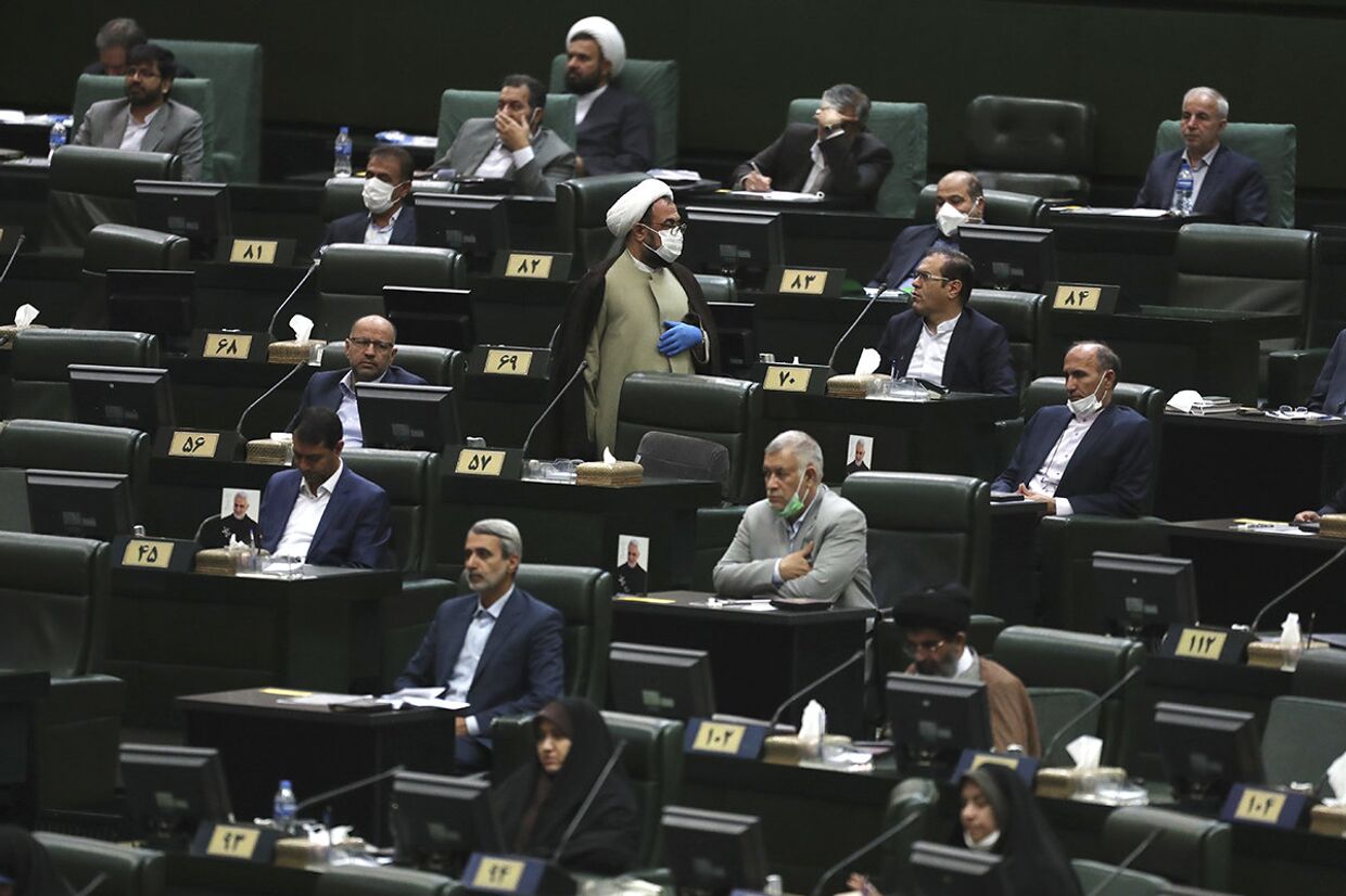 Заседание парламента в Тегеране, Иран