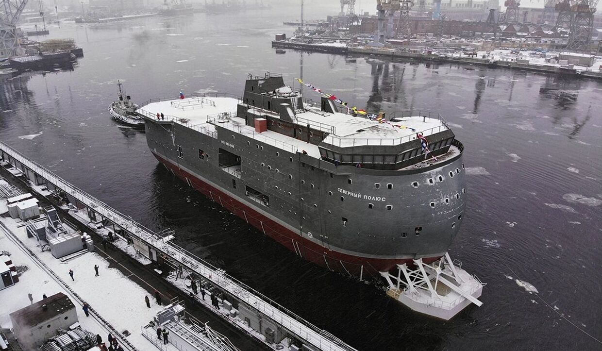 Спуск на воду ЛСП Северный полюс в Санкт-Петербурге