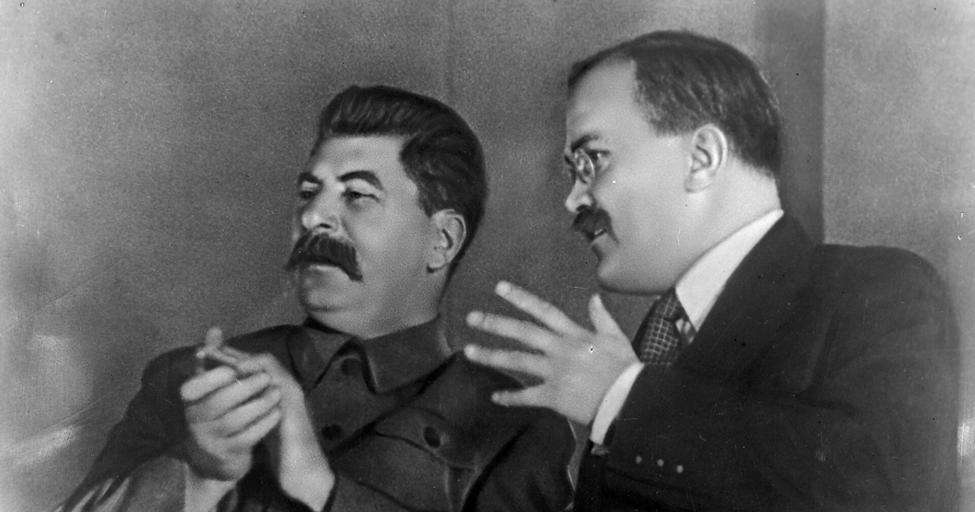 Иосиф Сталин и Вячеслав Молотов - ИноСМИ, 1920, 04.01.2021