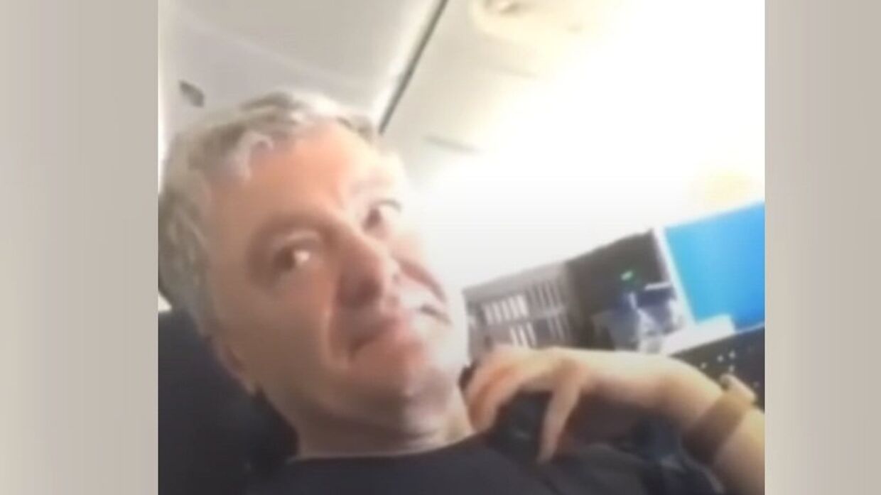Ярош напал на Порошенко в самолете из Эквадора