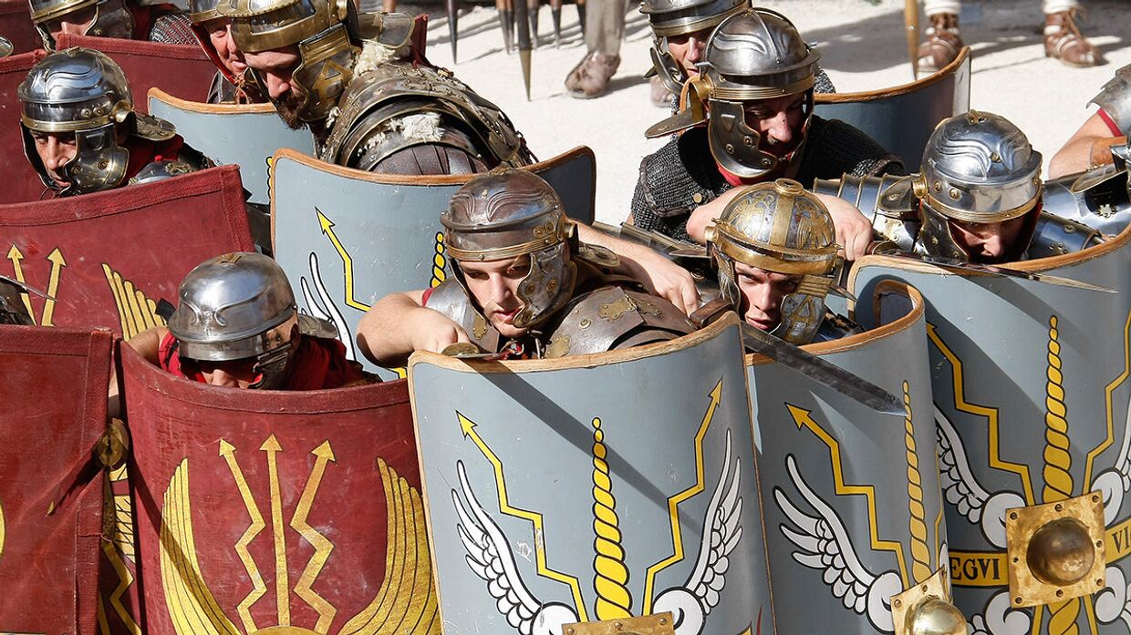 Римские легионеры во время исторической реконструкции