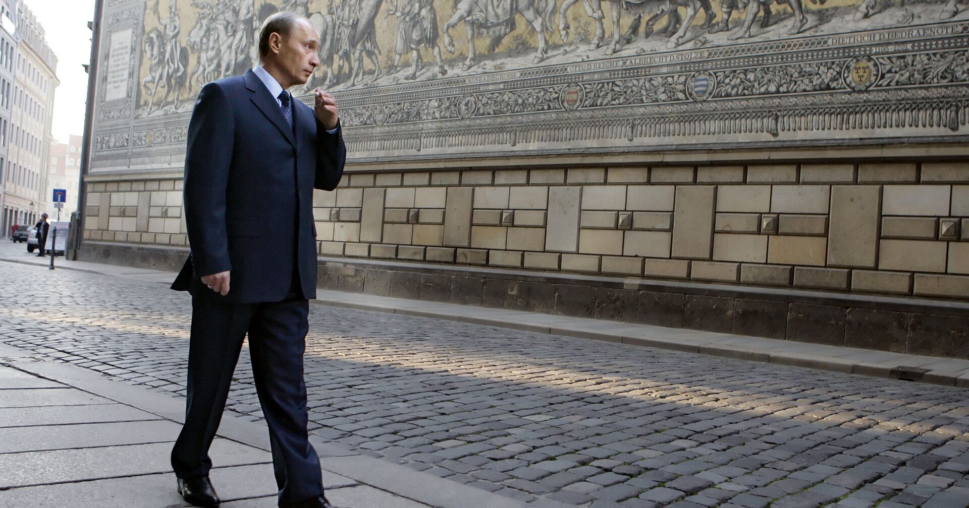 Владимир Путин во время визита в Дрезден, Германия - ИноСМИ, 1920, 27.01.2021