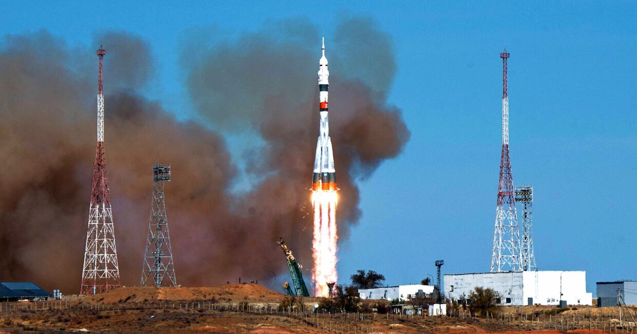 Запуск РН Союз-2-1а с кораблем Союз МС-17 с космодрома Байконур