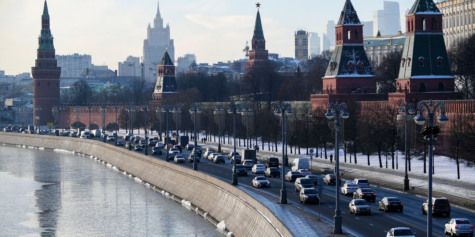 Кремлевская набережная в Москве - ИноСМИ, 1920, 15.02.2026