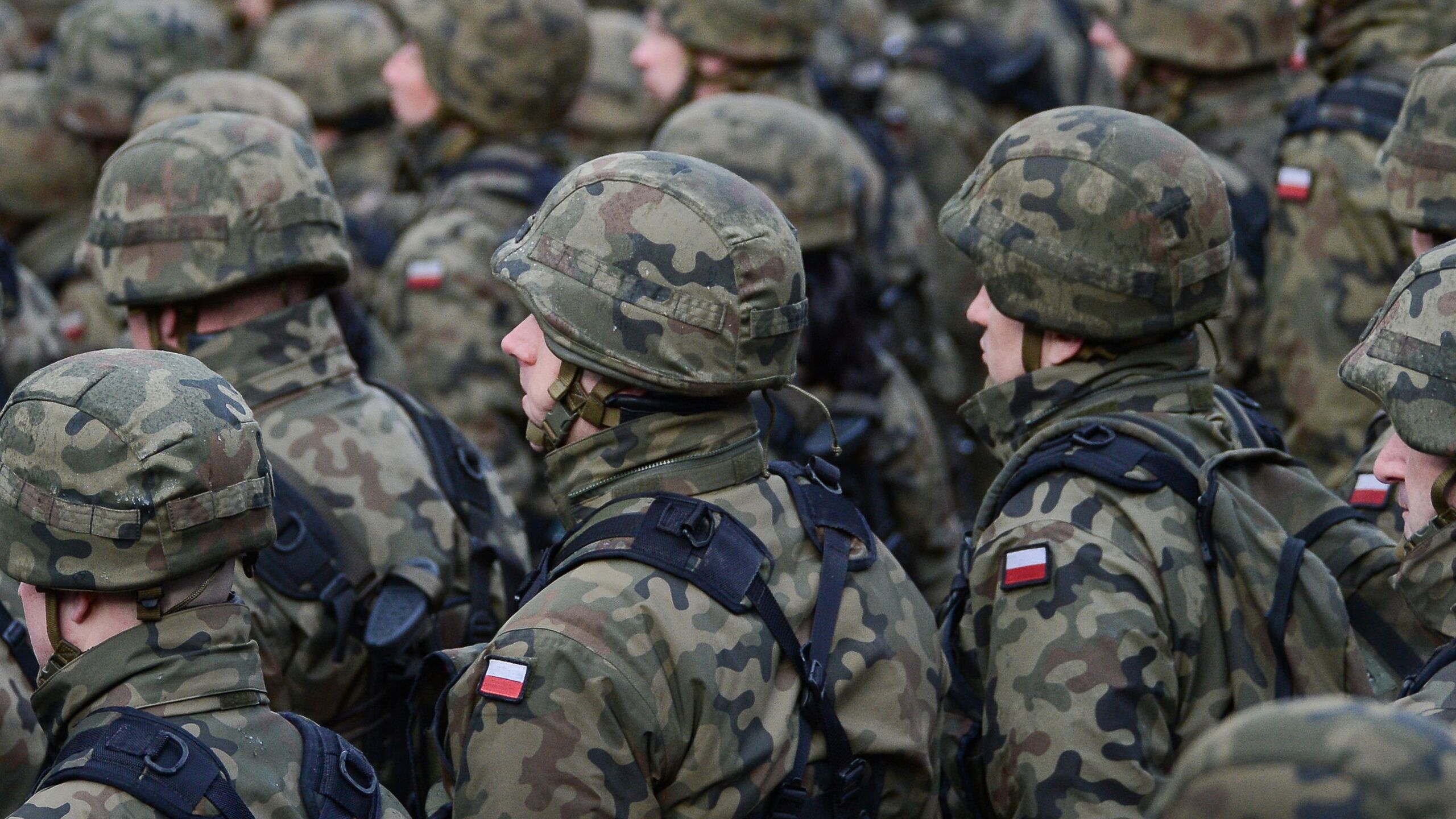 Военные нато в польше. Форма польской армии 2020. Польские войска 2022. Польский солдат НАТО. Польская армия учения.