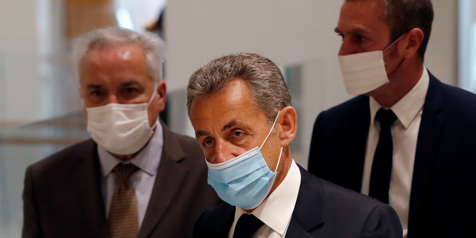 Бывший президент Франции Николя Саркози в здании суда Парижа - ИноСМИ, 1920, 06.03.2021