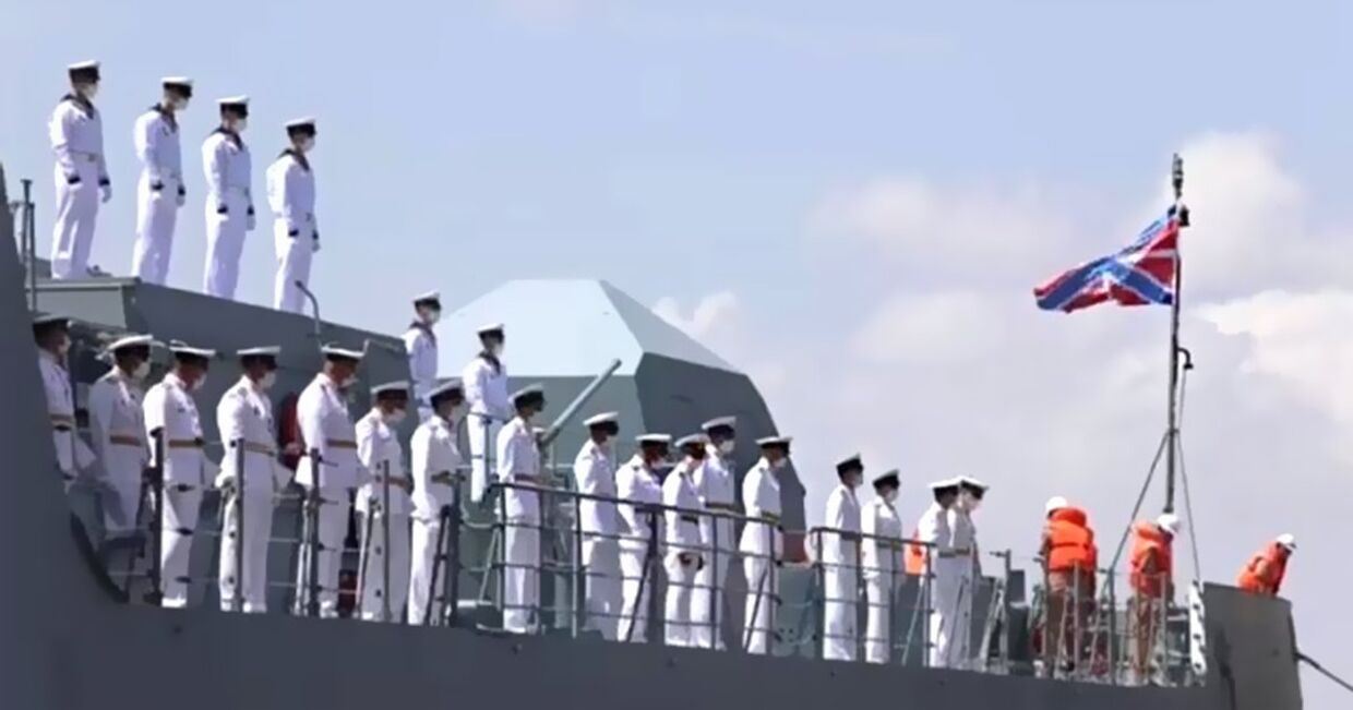 Фрегат ВМФ России Адмирал Григорович впервые вошёл в порт Судана