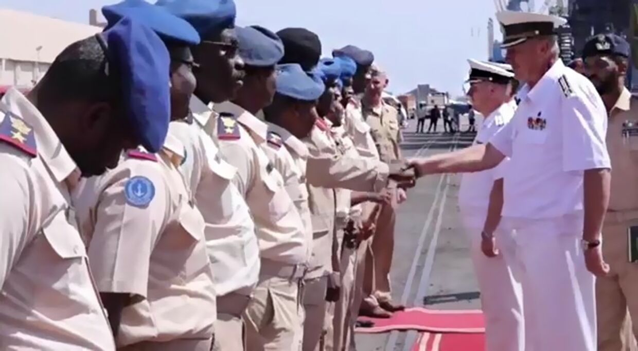 Фрегат ВМФ России Адмирал Григорович впервые вошёл в порт Судана