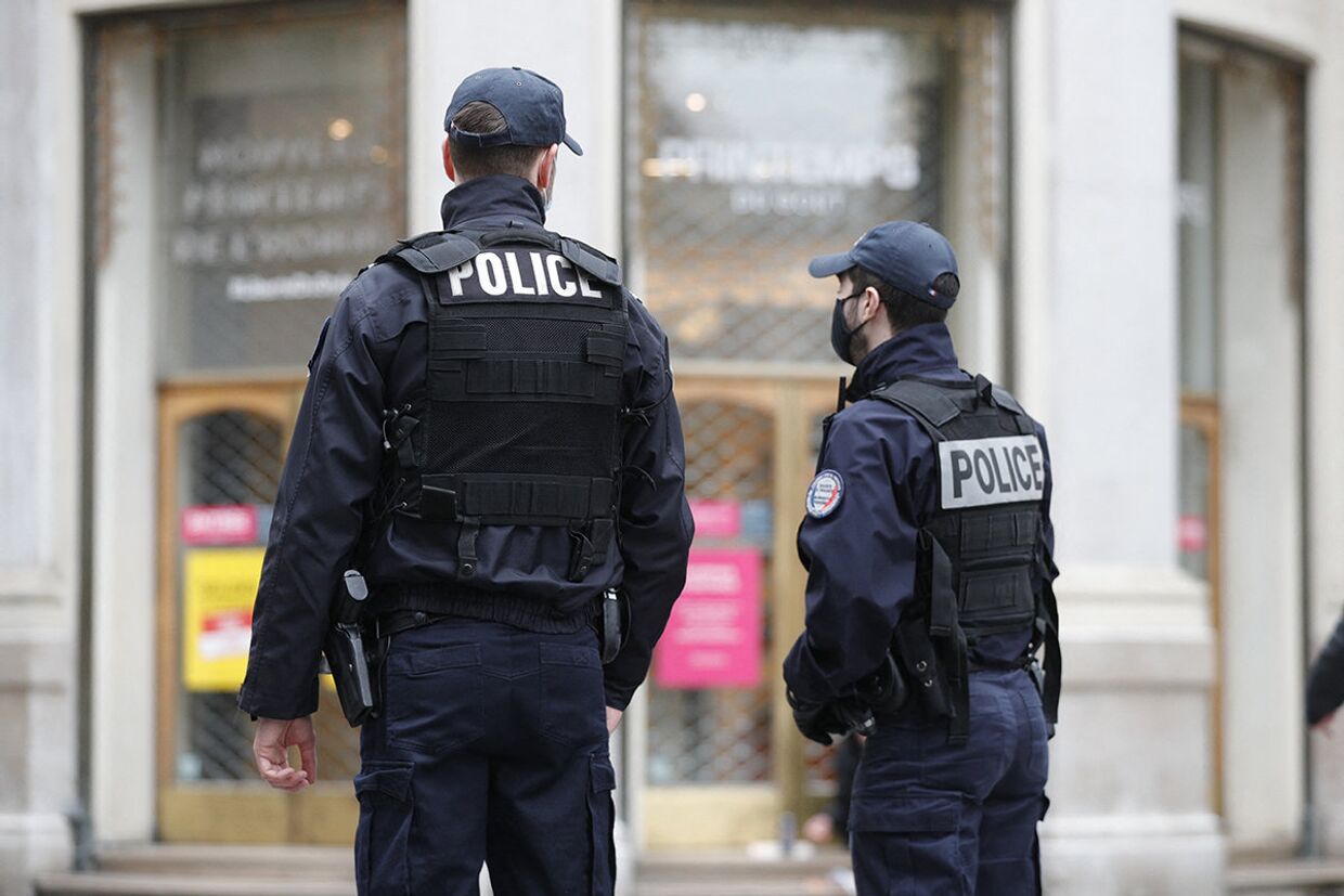 Полиция в Париже, Франция
