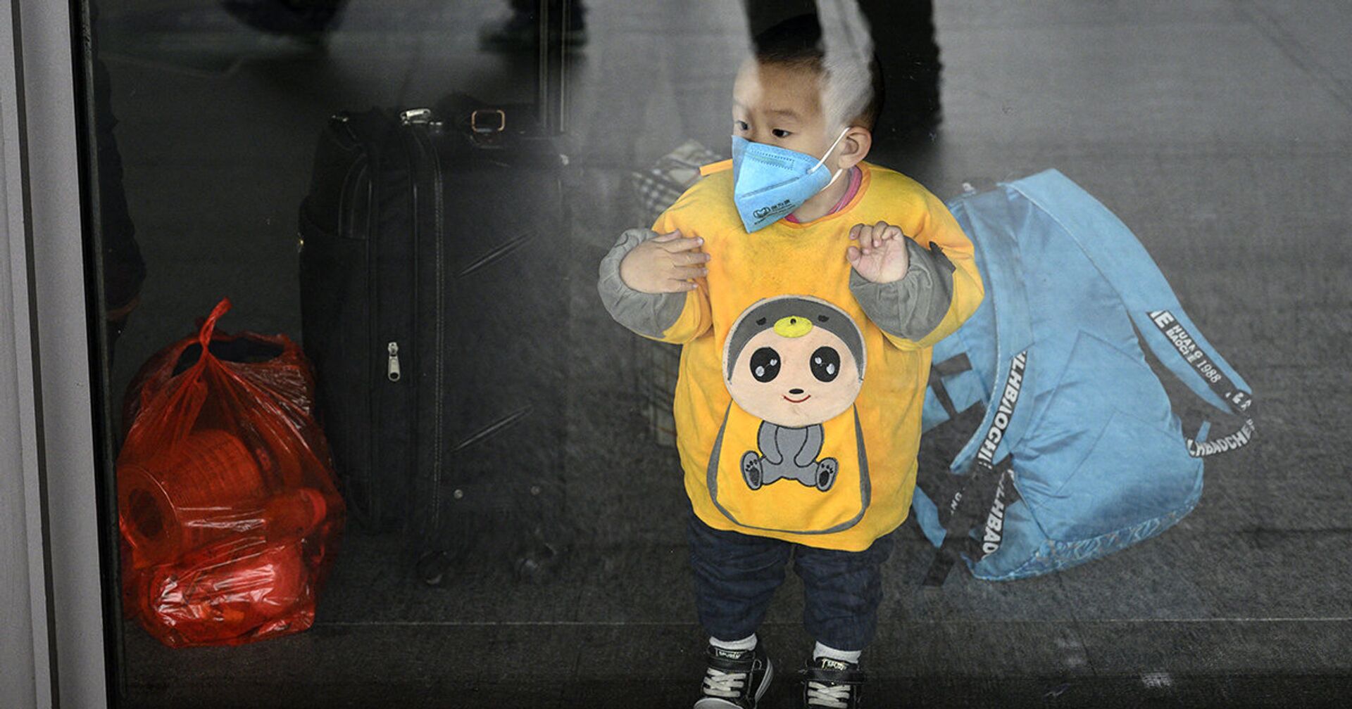 Ребенок в метро Шанхая - ИноСМИ, 1920, 25.03.2021
