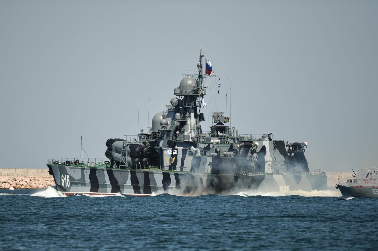 Малый ракетный корабль на воздушной подушке Самум Черноморского флота ВМФ России