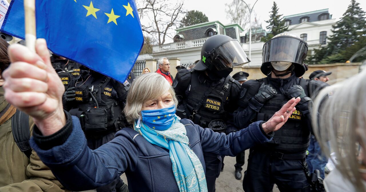 «Беллингкэт» и «Респект»: взрыв в Врбетице был частью подрывной операции  против Украины (Respekt, Чехия) (Respekt, Чехия) | 07.10.2022, ИноСМИ