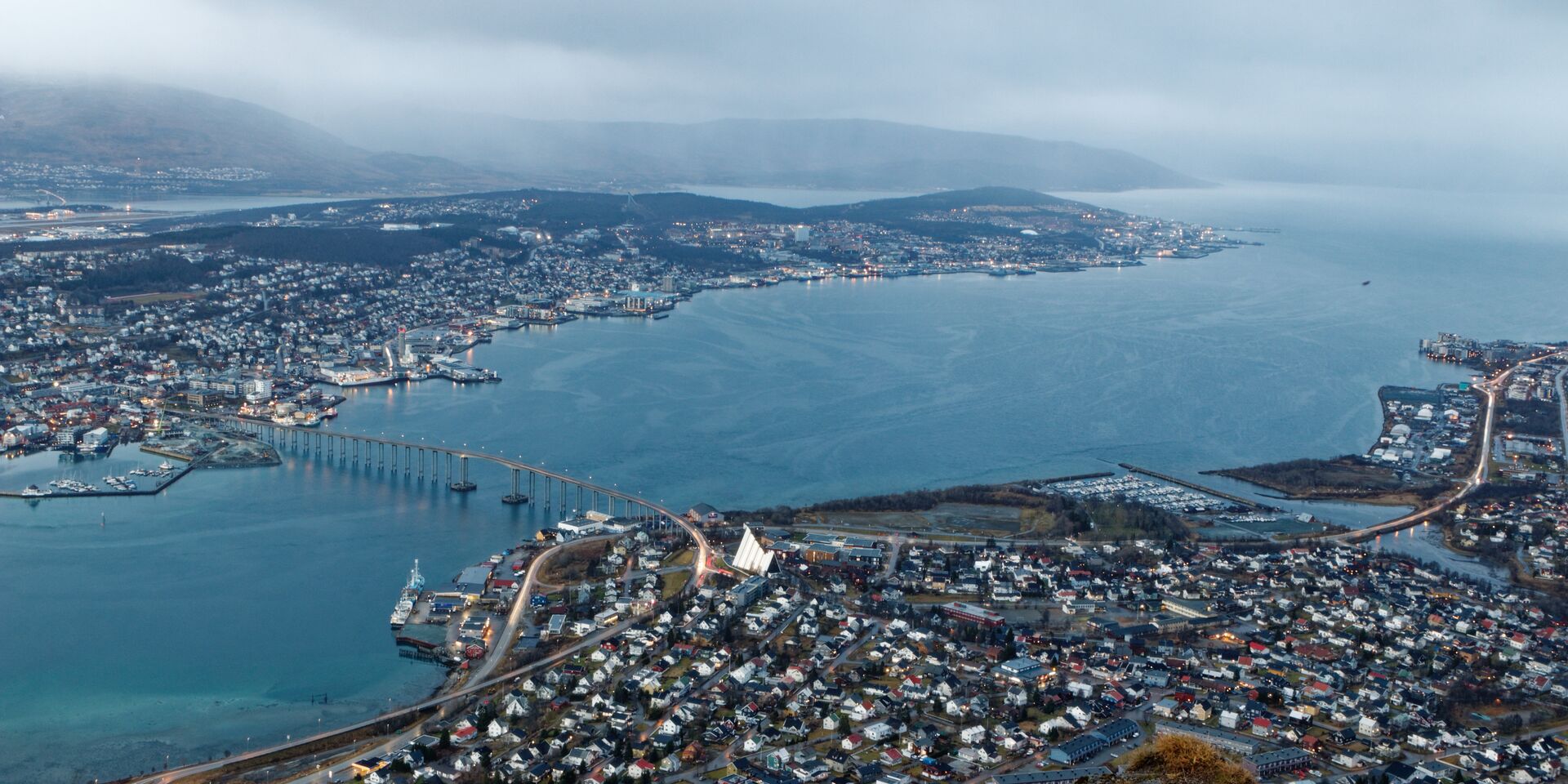 Вид на город Тромсё, Северная Норвегия - ИноСМИ, 1920, 05.05.2021